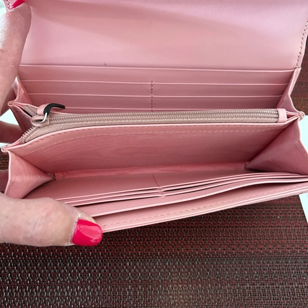 Gucci GG Pink Marmont Wallet w/Chain - Picture 14 of 16